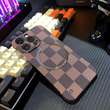 Load image into Gallery viewer, MagSafe british Plaid borderless case for iPhone